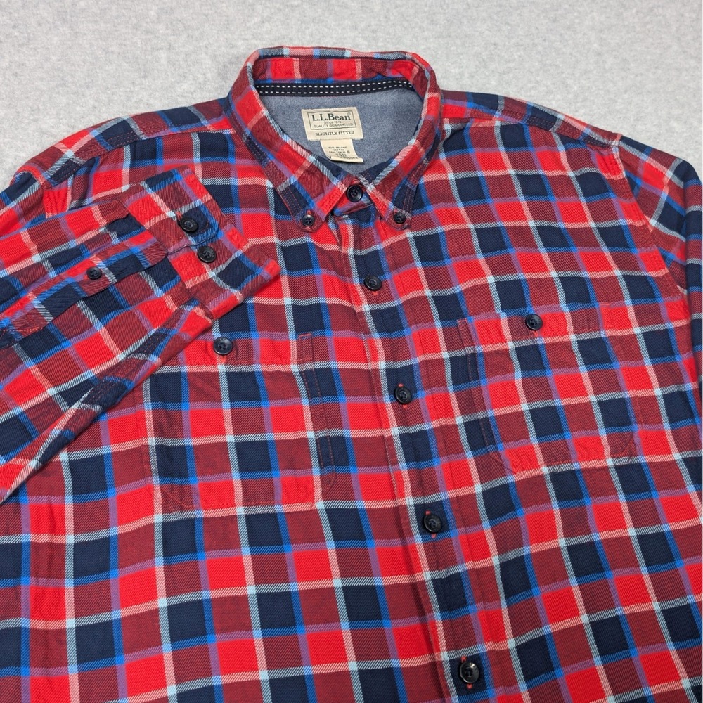 LL Bean Slightly Fitted Button Down Flannel Mens Large Regular Red Blue Plaid